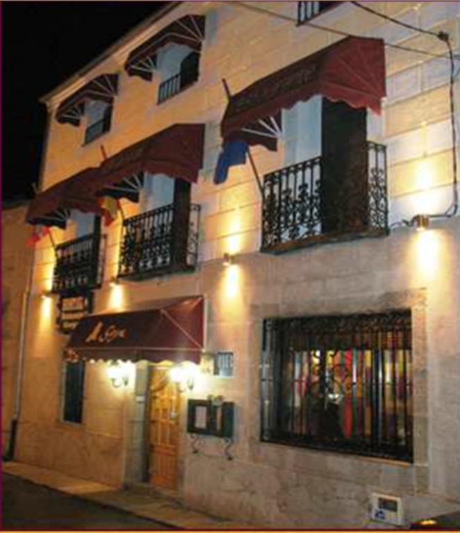 Hostal Restaurante Goya Piedrahita  Exterior foto